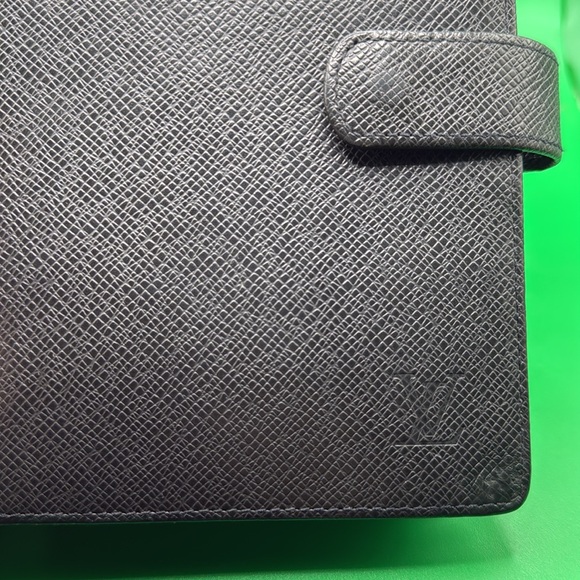 Louis Vuitton MM Agenda - Picture 3 of 16
